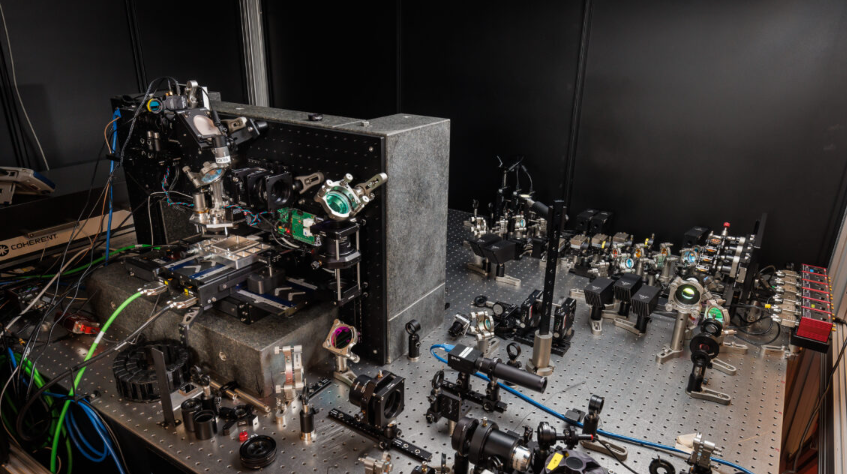 Новая технология записи данных на стекле