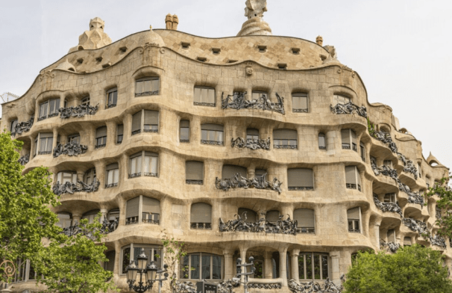 Дом Гауди